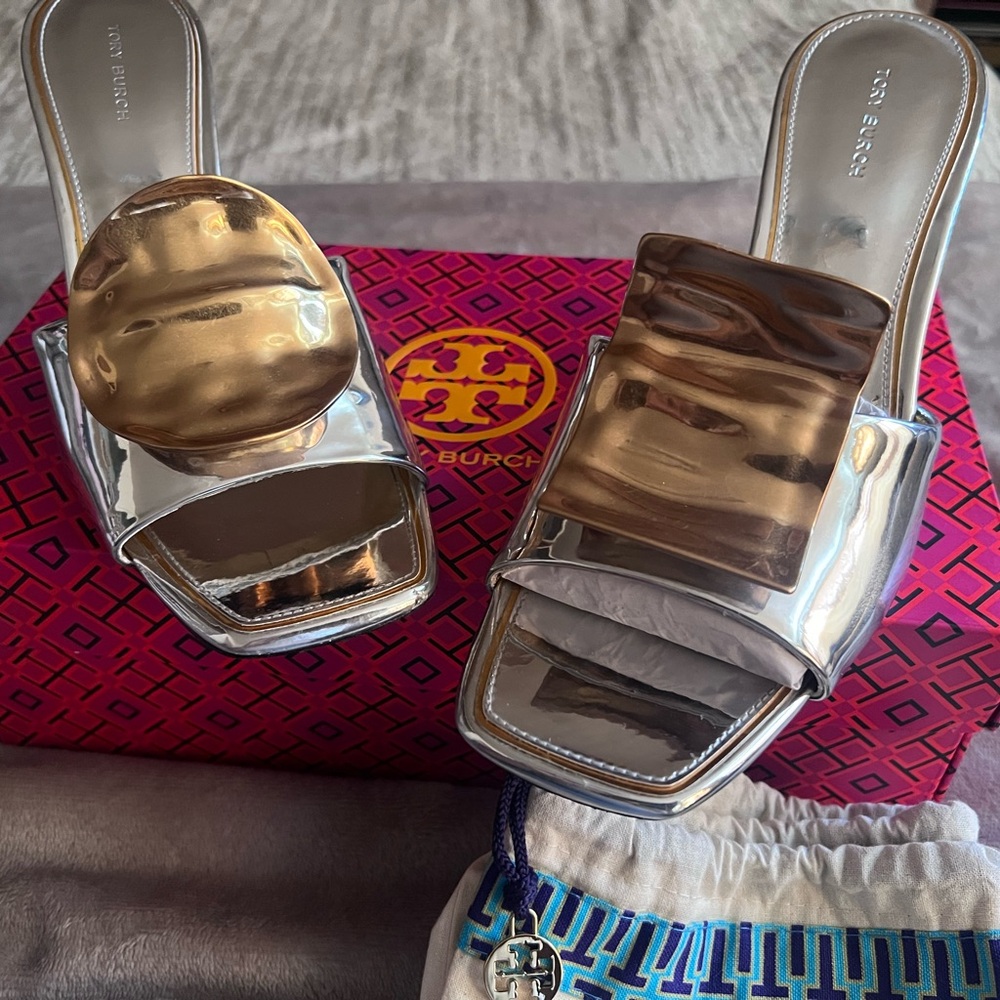 TORY BURCH
